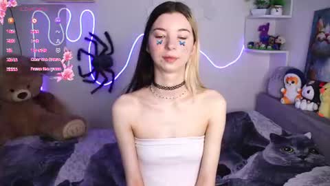 emmie_everly online show from August 6, 2026, 5:09 am