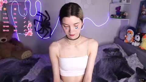 emmie_everly online show from August 9, 2026, 6:40 am
