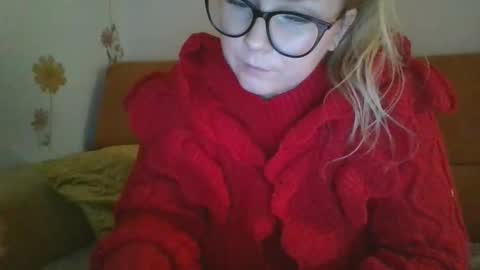 Kelly online show from December 21, 2025, 7:54 pm