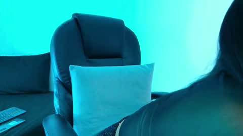 Snapshot of emmie_wood1 chatting on October 28, 2025, 8:44 pm Emmie online show from October 28, 2025, 8:44 pm