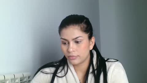 emmie online show from December 19, 2024, 1:18 pm