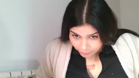 emmie online show from February 3, 2025, 10:25 am