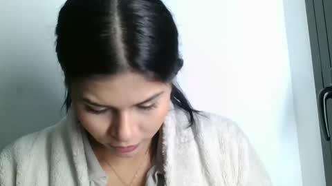 emmie online show from February 10, 2025, 1:44 pm