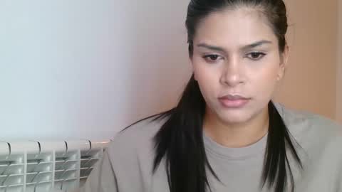 Snapshot of emmie_xxx chatting on September 17, 2025, 7:32 am emmie online show from September 17, 2025, 7:32 am