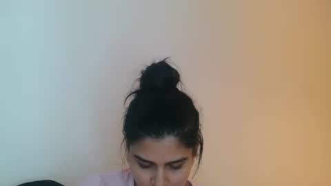 emmie online show from December 21, 2025, 4:36 pm