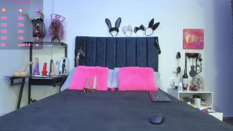 Snapshot of emmily_giraldo chatting on February 5, 2025, 11:55 am online show from February 5, 2025, 11:55 am