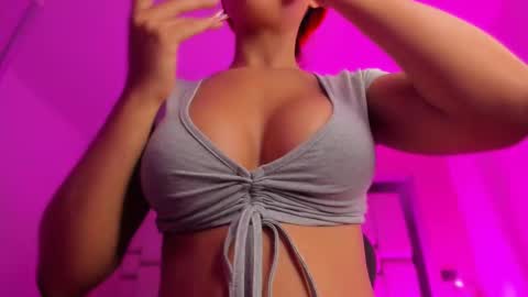Snapshot of emmily_savage chatting on October 12, 2025, 11:53 am    online show from October 12, 2025, 11:53 am