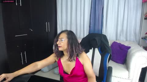 Emmily online show from December 31, 2024, 2:08 am