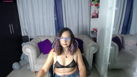 Emmily online show from January 4, 2025, 12:59 am