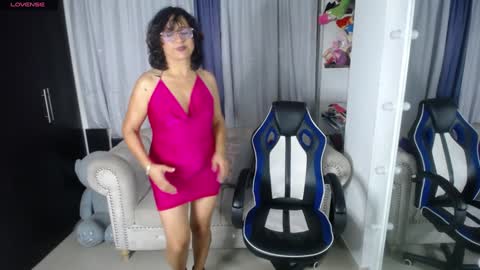 Emmily online show from January 11, 2025, 1:06 am