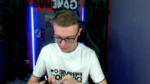 Snapshot of emmit_barker chatting on May 27, 2026, 11:07 am Emmit online show from May 27, 2026, 11:07 am