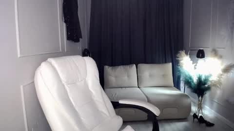 Snapshot of emmmam chatting on October 16, 2025, 11:11 am emmmam online show from October 16, 2025, 11:11 am