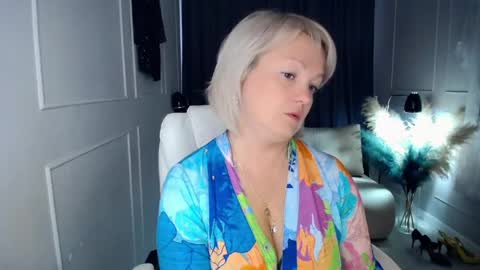 emmmam online show from June 1, 2026, 12:07 pm