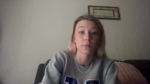 Snapshot of emmwarr1514 chatting on April 2, 2026, 4:48 pm emmwarr1514 online show from April 2, 2026, 4:48 pm