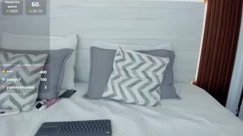 Snapshot of emmy_meadows chatting on October 31, 2025, 10:33 pm Emmy online show from October 31, 2025, 10:33 pm