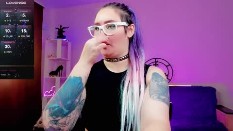 Emmy Bright     50  online show from December 5, 2024, 8:33 am