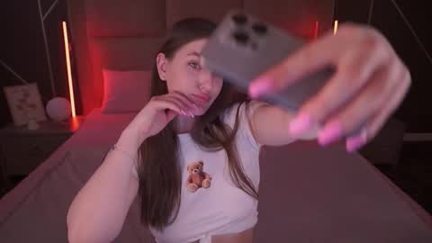 Snapshot of emmycharm chatting on March 16, 2026, 6:50 am E M M Y online show from March 16, 2026, 6:50 am