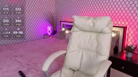 Emma online show from September 19, 2025, 7:54 am