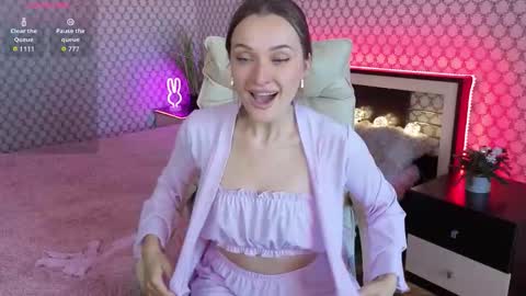 Emma online show from September 26, 2025, 9:02 am