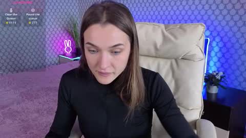 Emma online show from October 4, 2025, 9:29 am