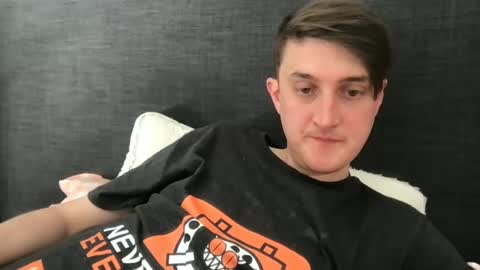 emotionalmotionsickness online show from January 7, 2025, 5:43 am