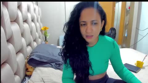 Snapshot of emperatriztapia chatting on January 12, 2025, 11:58 pm emperatriztapia online show from January 12, 2025, 11:58 pm