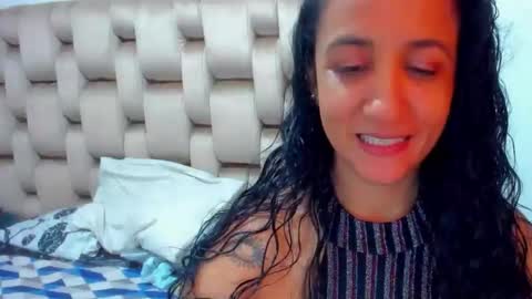 Snapshot of emperatriztapia chatting on March 8, 2026, 6:44 pm emperatriztapia online show from March 8, 2026, 6:44 pm