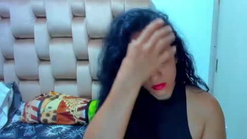 Snapshot of emperatriztapia chatting on March 15, 2026, 11:33 pm emperatriztapia online show from March 15, 2026, 11:33 pm