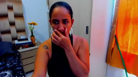 emperatriztapia online show from July 16, 2026, 6:03 pm