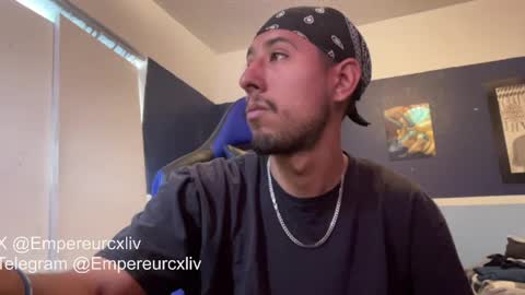 Snapshot of empereurcxliv chatting on April 1, 2026, 7:55 pm empereurcxliv online show from April 1, 2026, 7:55 pm