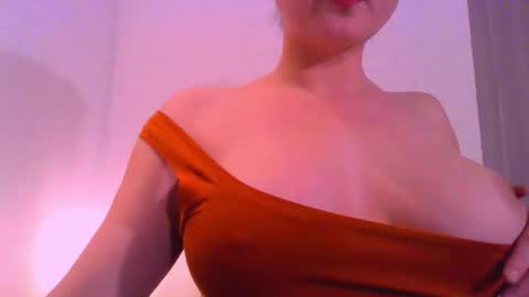 M online show from April 11, 2026, 9:41 pm