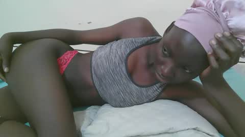 Snapshot of empress_ivy1 chatting on May 18, 2026, 5:13 am empress_ivy1 online show from May 18, 2026, 5:13 am