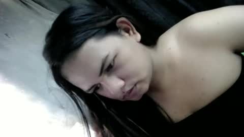 empressrheo online show from May 7, 2026, 4:51 am
