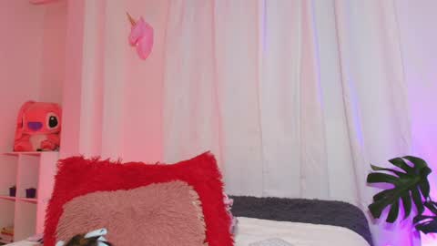 Snapshot of emy_cole1 chatting on May 25, 2026, 3:56 am Emy online show from May 25, 2026, 3:56 am