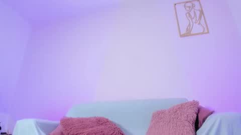 Emy online show from March 4, 2025, 10:57 am