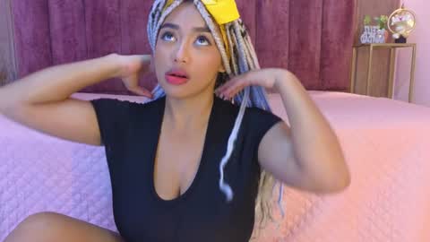 Emy online show from December 22, 2024, 8:36 pm