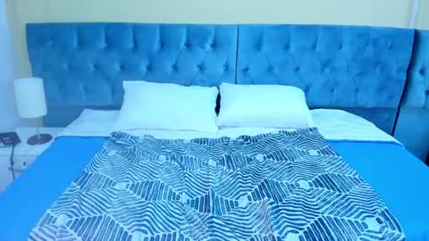emy_rosse__ online show from February 13, 2025, 2:20 pm