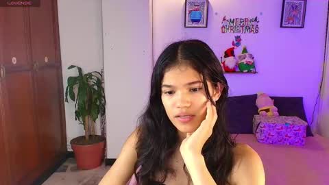 emycarver09 online show from December 2, 2025, 11:48 am