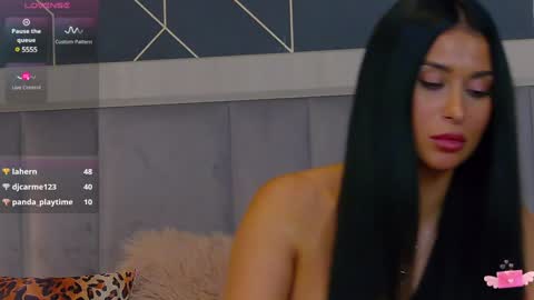 Snapshot of emylaveau chatting on January 8, 2025, 12:37 pm  Emy  online show from January 8, 2025, 12:37 pm