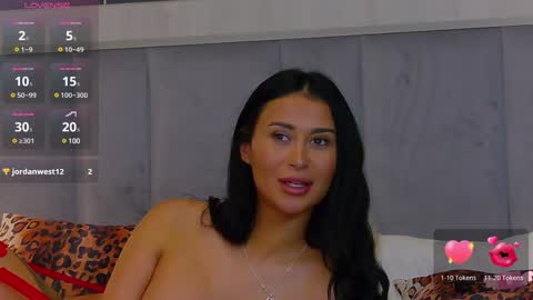 Snapshot of emylaveau chatting on January 9, 2025, 6:38 am  Emy  online show from January 9, 2025, 6:38 am