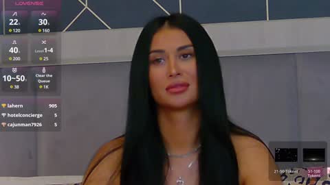 Snapshot of emylaveau chatting on January 10, 2025, 1:52 pm  Emy  online show from January 10, 2025, 1:52 pm