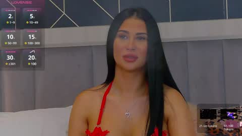 Snapshot of emylaveau chatting on February 7, 2025, 6:56 am  Emy  online show from February 7, 2025, 6:56 am