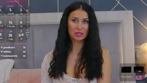 Snapshot of emylaveau chatting on March 5, 2025, 11:28 am  Emy  online show from March 5, 2025, 11:28 am