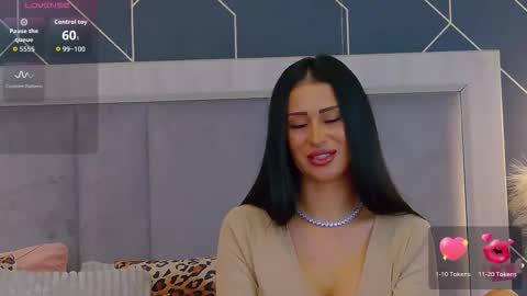 Snapshot of emylaveau chatting on October 27, 2025, 7:34 am  Emy  online show from October 27, 2025, 7:34 am