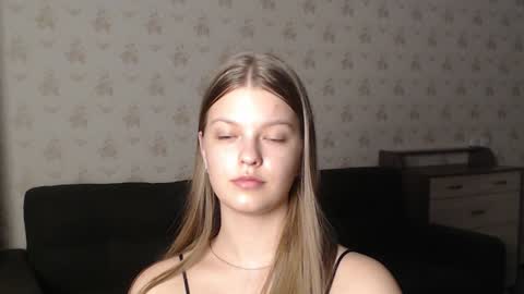 EmySway online show from December 29, 2024, 12:30 am