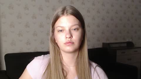 EmySway online show from January 21, 2025, 1:39 am