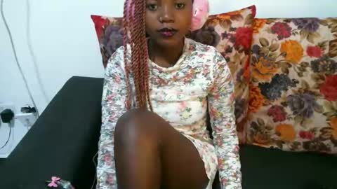 Vee online show from May 2, 2026, 1:43 am