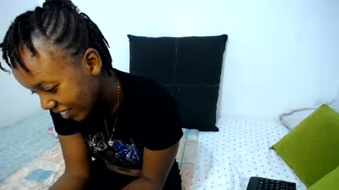 Vee online show from June 14, 2026, 7:16 pm