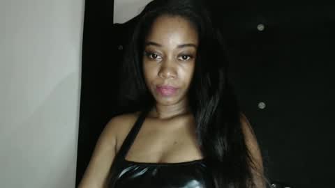 Snapshot of enchantriss chatting on February 6, 2025, 6:13 pm Enchantriss online show from February 6, 2025, 6:13 pm