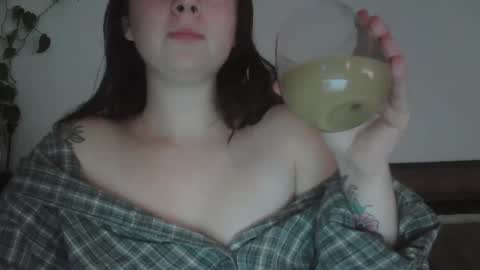 endlessly evie online show from December 23, 2024, 12:25 am
